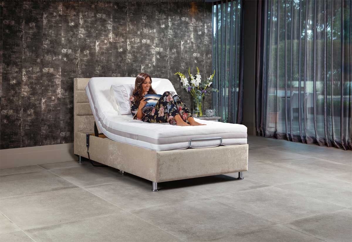 4ft Hampton Bed